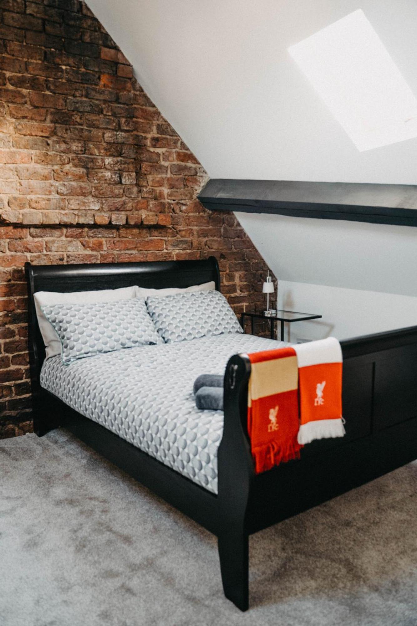 Hotel Flat Iron Anfield Liverpool Esterno foto